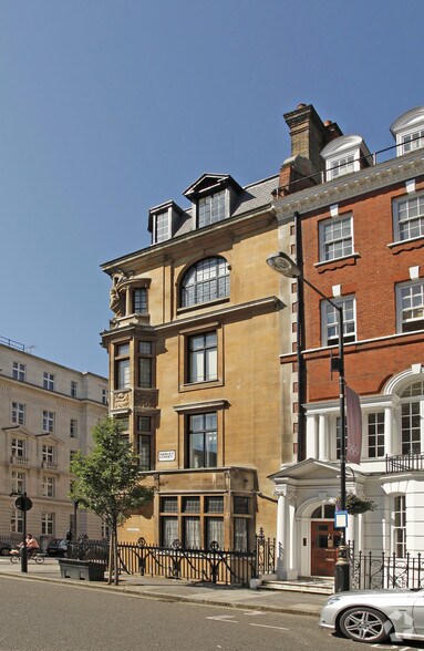 37 Harley St, Londres à louer - Photo de l’immeuble – Image 2 sur 3