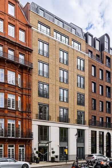 28 St James's Sq, Londres à louer - Photo de l’immeuble – Image 3 sur 4