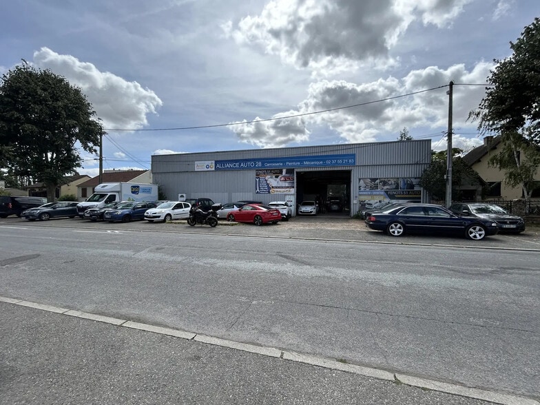 51 Avenue Des Fenots, Dreux à vendre - Photo de l’immeuble – Image 2 sur 8