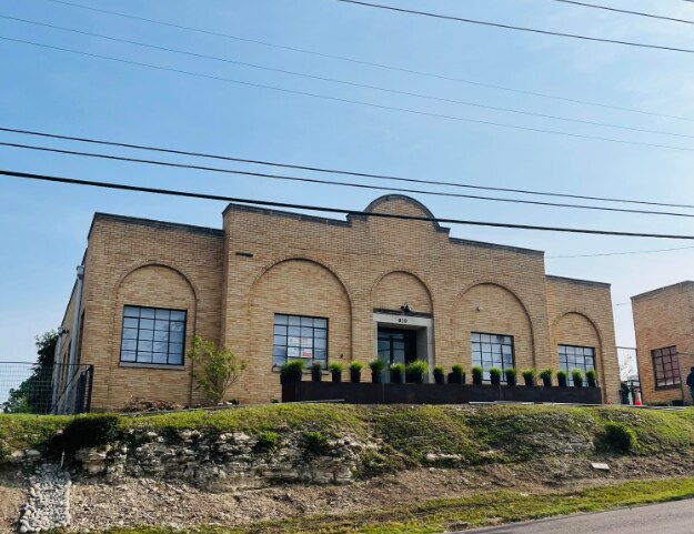 919 Morrell Ave, Dallas, TX à louer - Photo de l’immeuble – Image 2 sur 7