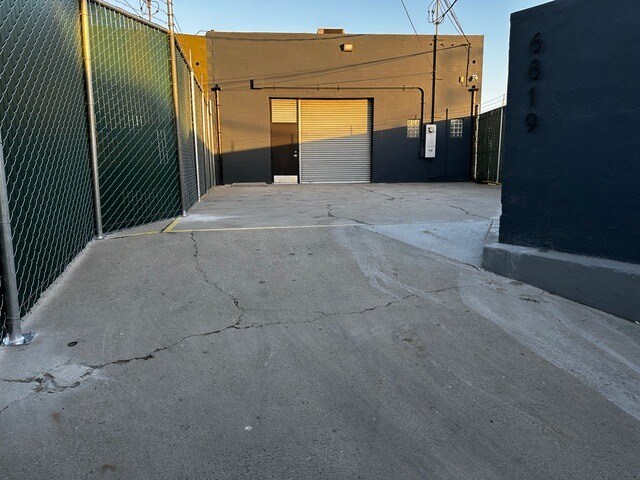 6819 West Blvd, Inglewood, CA à louer - Photo de l’immeuble – Image 2 sur 12