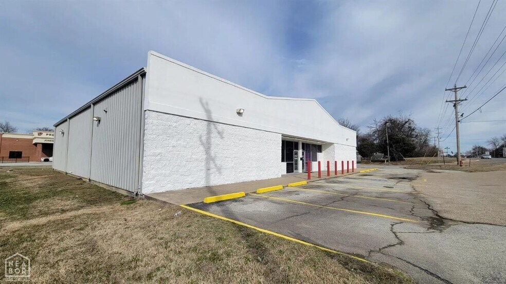 316 E Johnson Ave, Jonesboro, AR à louer - Photo de l’immeuble – Image 2 sur 12