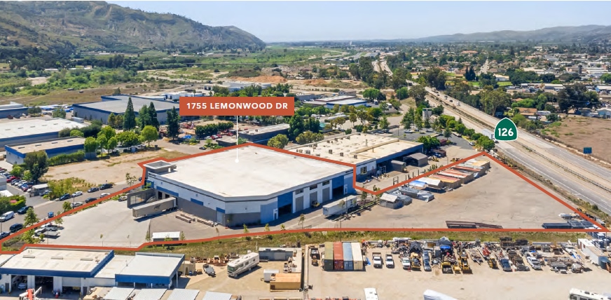 1755 E Lemonwood Dr, Santa Paula, CA à vendre Photo de l’immeuble– Image 1 sur 4