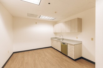 111 SW Columbia St, Portland, OR à louer Photo intérieure– Image 2 sur 4