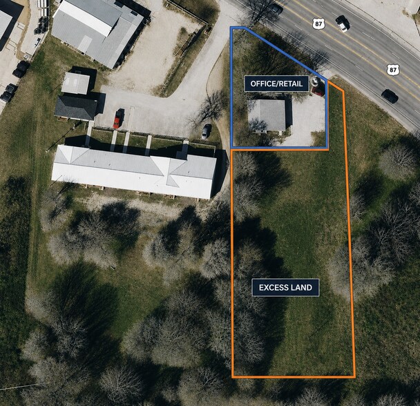 13549 US Highway 87 W, La Vernia, TX à louer - Photo de l’immeuble – Image 2 sur 5