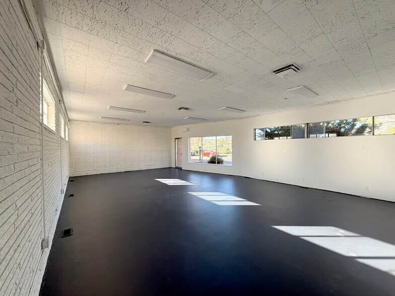 2030 N Clay St, Denver, CO à louer - Photo de l’immeuble – Image 3 sur 23