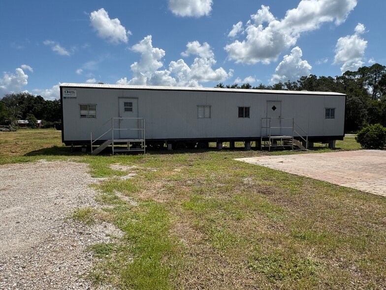 5305 hwy 640, Lithia, FL à louer - Photo principale – Image 1 sur 13