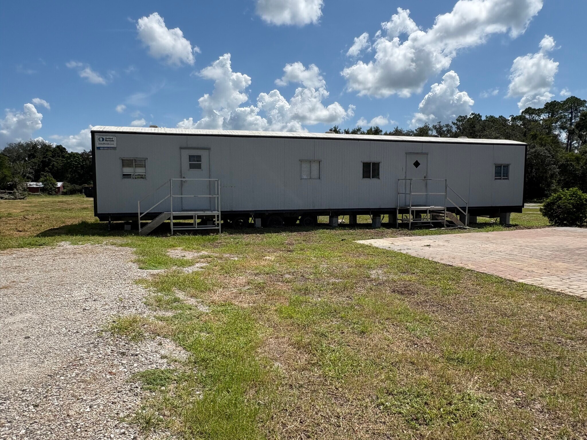 5305 hwy 640, Lithia, FL à louer Photo principale– Image 1 sur 14