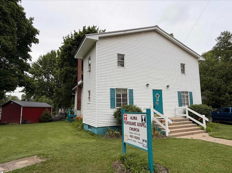 1117 Michigan Ave, Alma, MI à vendre - Photo de l’immeuble – Image 3 sur 19