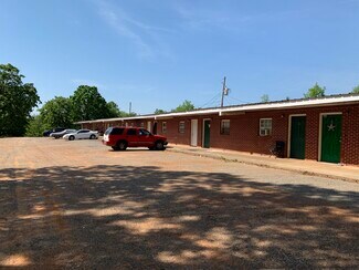 Plus de détails pour 1900 Old Shocco Rd, Talladega, AL - Logement à vendre