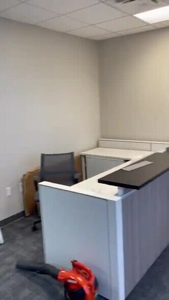 5601 Powerline Rd, Fort Lauderdale, FL à louer - Vidéo sur l’annonce professionnelle – Image 2 sur 4