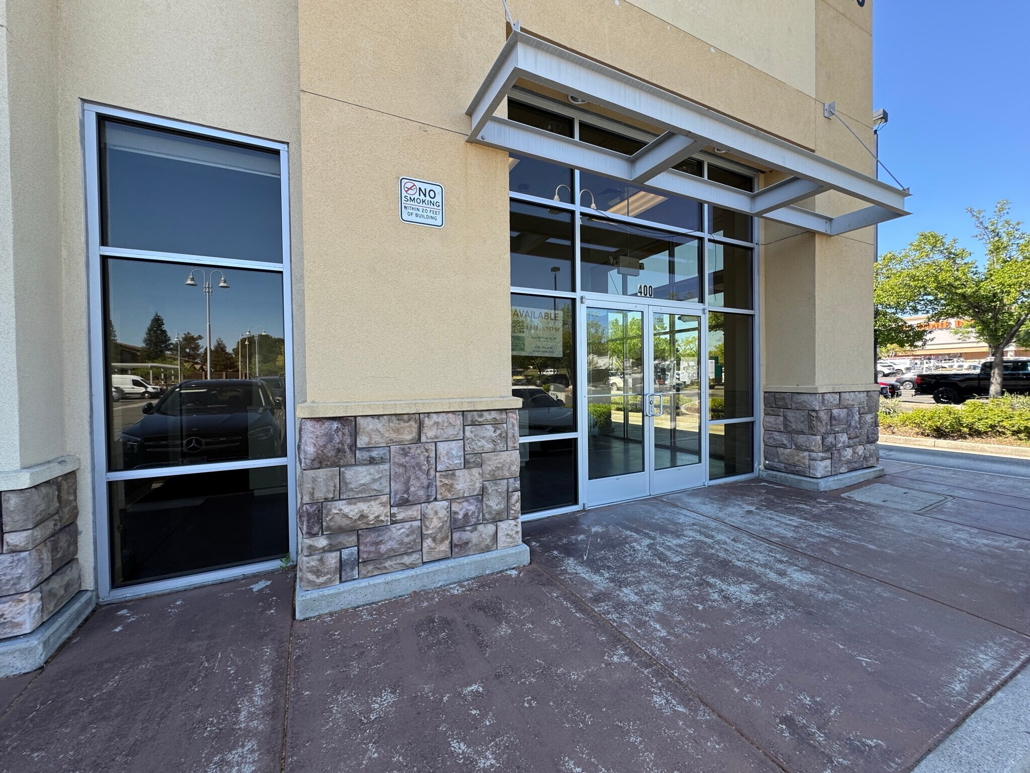 1230-1240 Churn Creek Rd, Redding, CA à louer Photo de l’immeuble– Image 1 sur 7