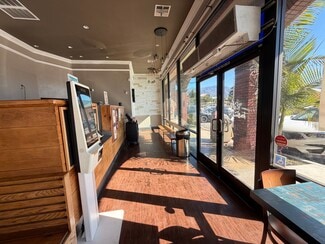 Plus de détails pour 1 W Duarte Rd, Arcadia, CA - Local commercial à louer