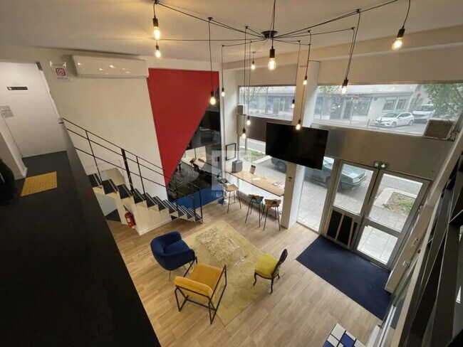 Plus de détails pour Bureau à vendre
