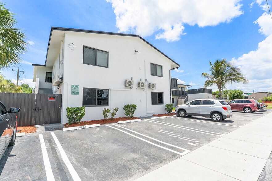 940 NW 8th Ave, Pompano Beach, FL à vendre - Photo de l’immeuble – Image 3 sur 36