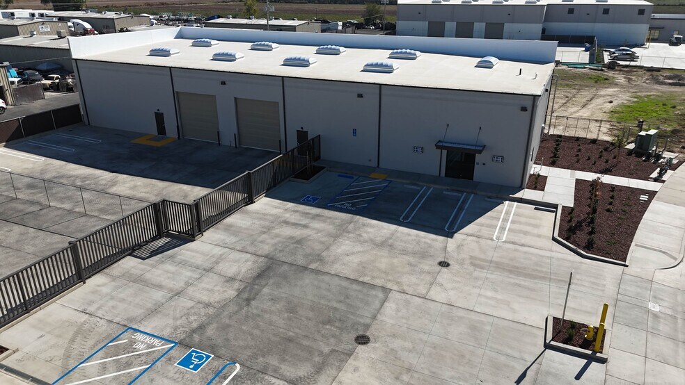 1800 Olympic Dr, Turlock, CA à louer - Photo de l’immeuble – Image 2 sur 21