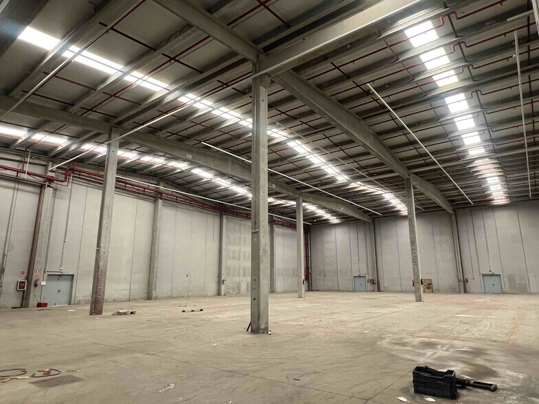 Industriel/Logistique dans Colmenar Viejo, Madrid à vendre - Photo de l’immeuble – Image 3 sur 8