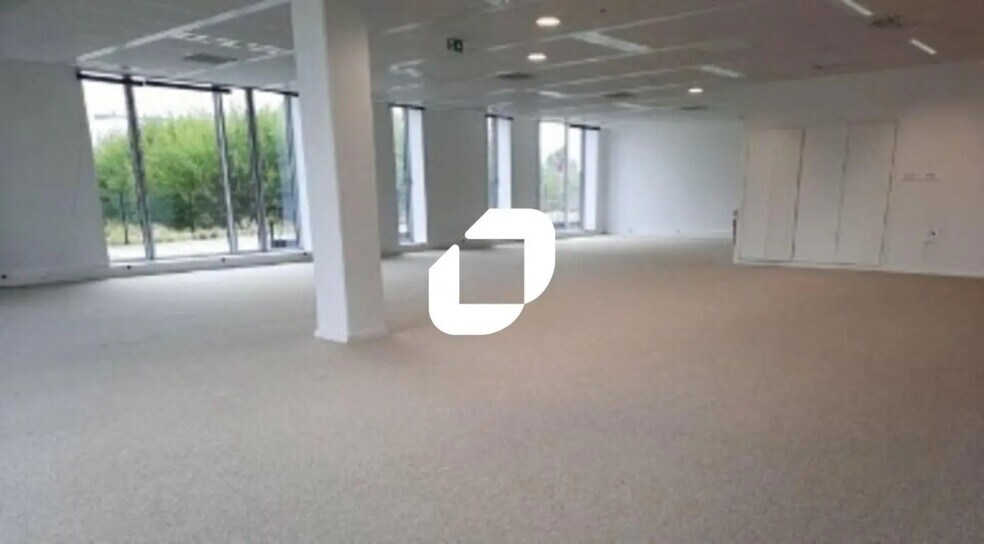 Bureau dans Loos à louer - Photo de l’immeuble – Image 3 sur 5