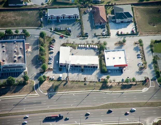 1529 Sunrise Plaza Dr, Clermont, FL à louer - Photo principale – Image 3 sur 4