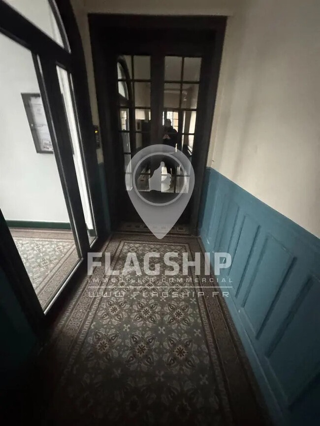 Plus de détails pour Local commercial à louer