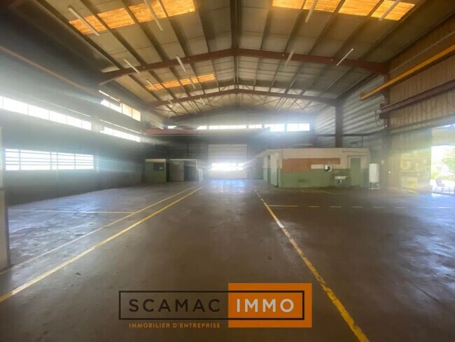 Plus de détails pour Bureau, Industriel/Logistique à louer