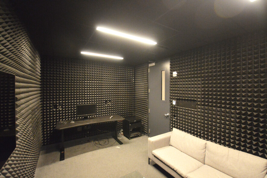525 Vine St, Winston-Salem, NC à louer - Photo intérieure – Image 2 sur 15