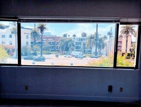 566 S San Vicente Blvd, Los Angeles, CA à louer Photo intérieure– Image 1 sur 3