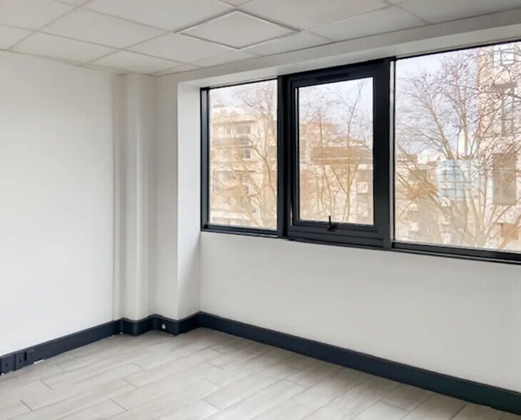 Bureau dans Boulogne-Billancourt à louer - Photo de l’immeuble – Image 2 sur 8