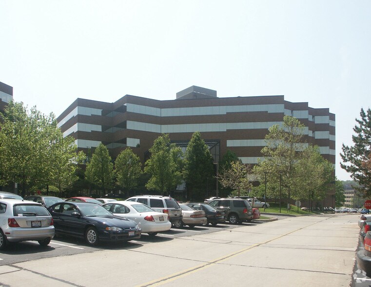 4700 Rockside Rd, Independence, OH à louer - Photo de l’immeuble – Image 2 sur 14