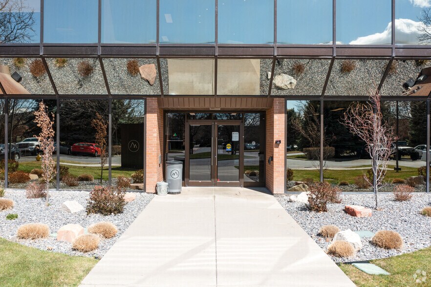 590 E Timpanogos Parkway, Orem, UT à louer - Photo de l’immeuble – Image 3 sur 24