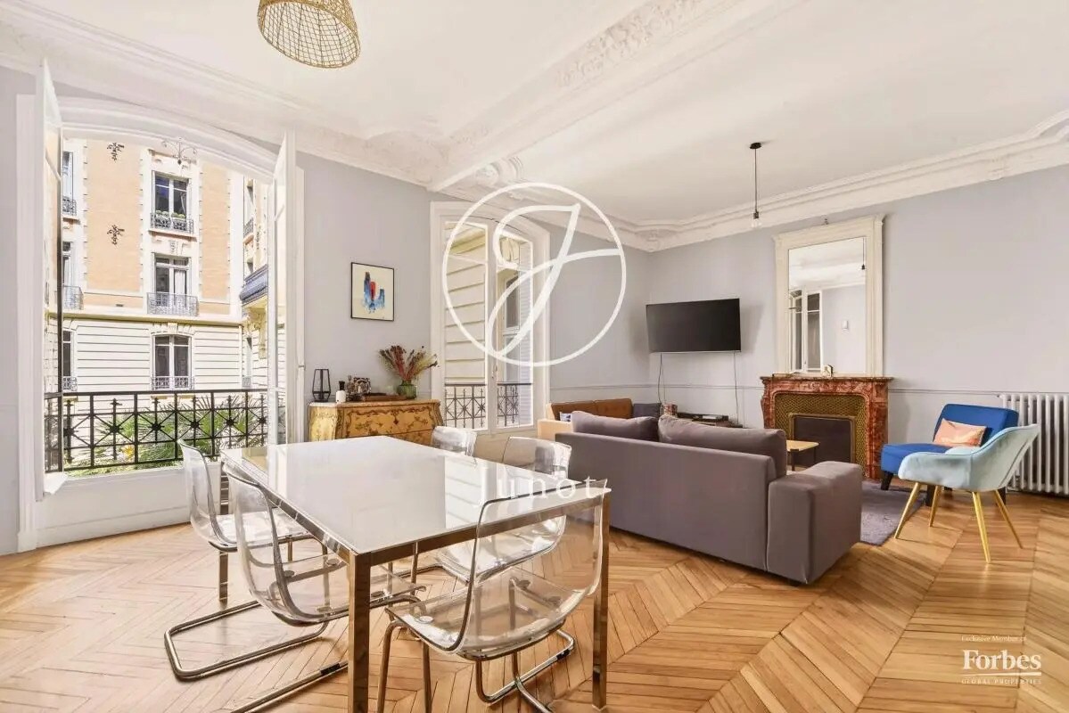 Immeuble residentiel dans Paris à vendre Photo intérieure– Image 1 sur 18