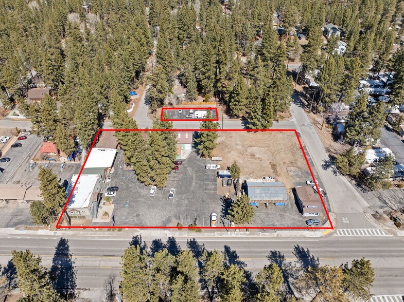 41656 Big Bear Blvd, Big Bear Lake, CA à vendre - Photo de l’immeuble – Image 2 sur 55