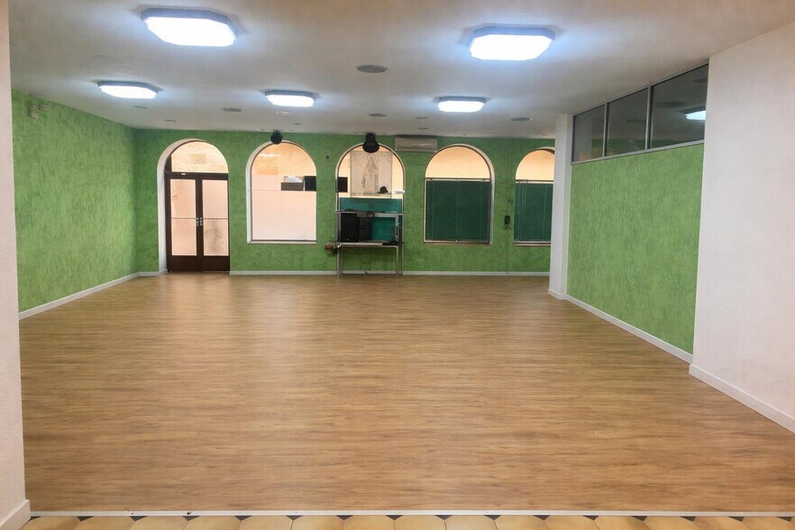 Local commercial dans Benaguasil, Valencia à vendre - Photo de l’immeuble – Image 2 sur 15