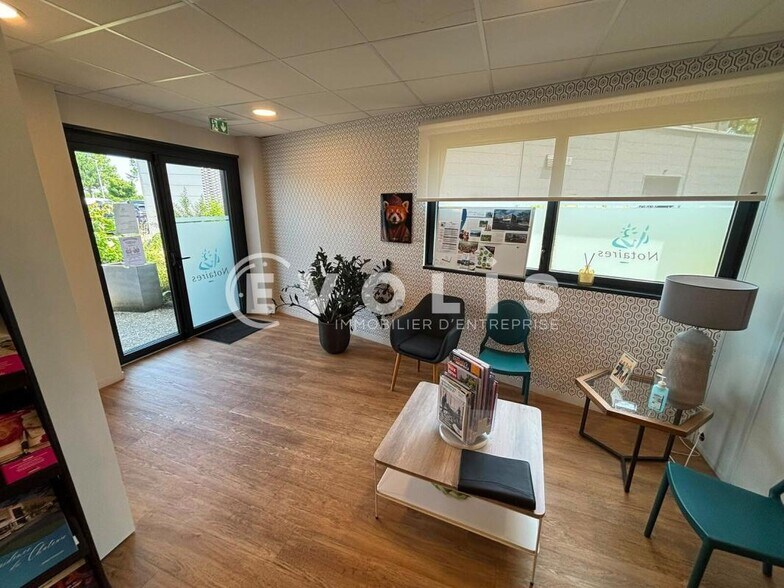 Bureau dans Longueau à louer - Photo de l’immeuble – Image 2 sur 8