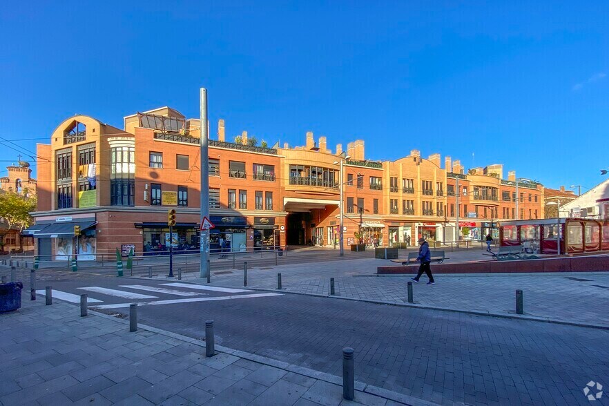 Plaza Labores, 10, Parla, Madrid à louer - Photo de l’immeuble – Image 1 sur 2