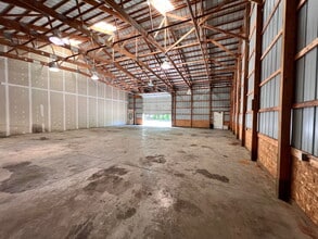 2354 Warehouse Ln, Goochland, VA à louer Photo intérieure– Image 1 sur 2