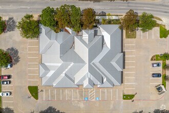 2435 W Oak St, Denton, TX - VUE AÉRIENNE  vue de carte - Image1