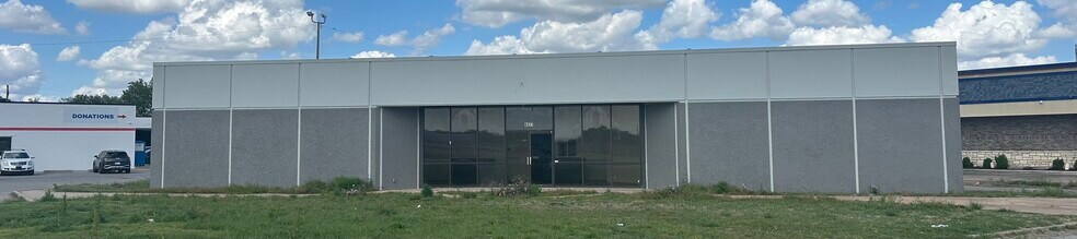 4413-4415 NW Cache Rd, Lawton, OK à louer - Photo de l’immeuble – Image 3 sur 5