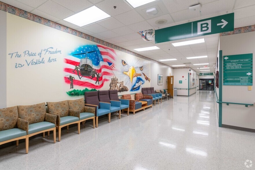 551 National Health Care Dr, Daytona Beach, FL à vendre - Photo intérieure – Image 3 sur 22
