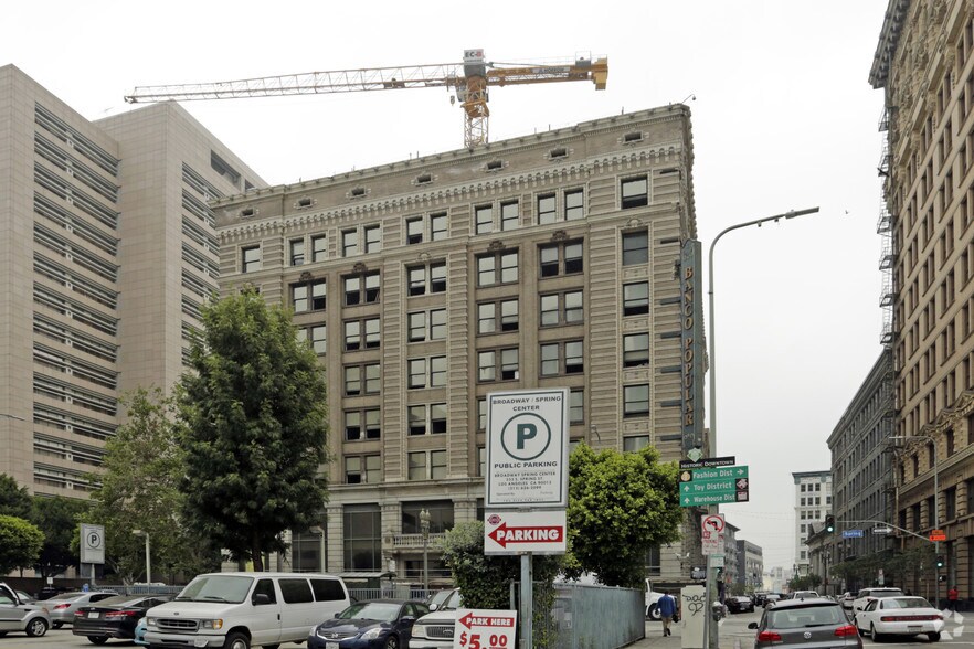 354 S Spring St, Los Angeles, CA à louer - Photo de l’immeuble – Image 3 sur 12