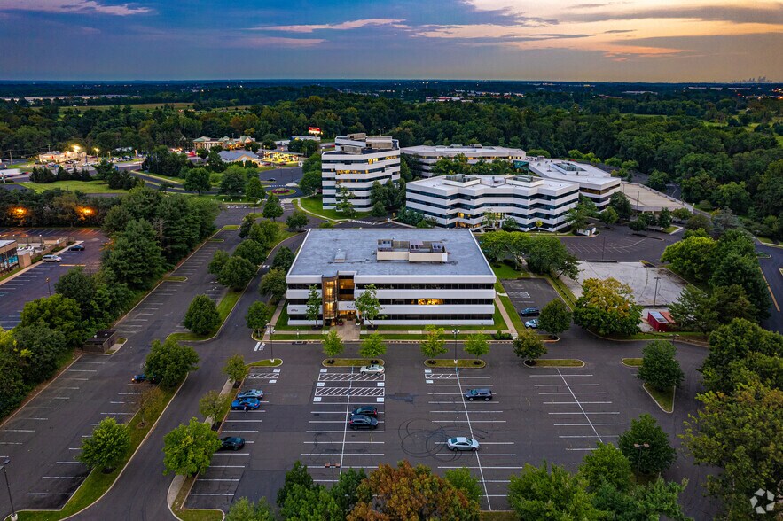 The Office Works® Instant Offices, Feasterville Trevose, PA à louer - Aérien – Image 3 sur 8