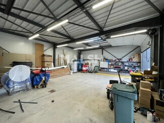 Plus de détails pour Bureau, Local d'activités à louer