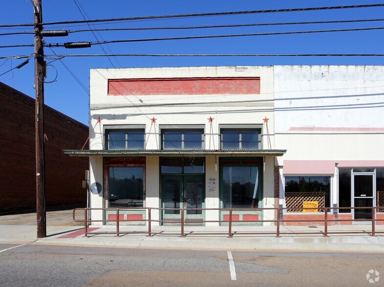 104 Webb St, Daingerfield, TX à vendre - Photo de l’immeuble – Image 3 sur 8