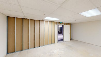 320 Queen St, Ottawa, ON à louer Photo intérieure– Image 2 sur 9