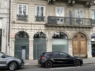 Plus de détails pour Local commercial à louer
