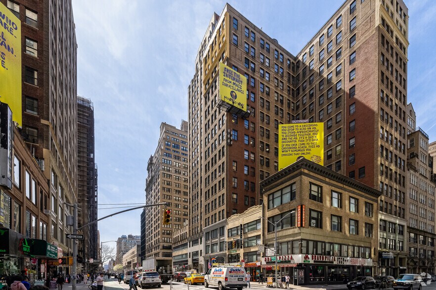 352 Seventh Ave, New York, NY à louer - Photo principale – Image 1 sur 11