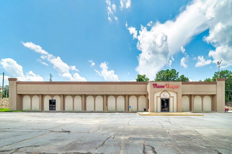 3720 Bloomfield Village Dr, Macon-Bibb, GA à vendre - Photo de l’immeuble – Image 2 sur 37