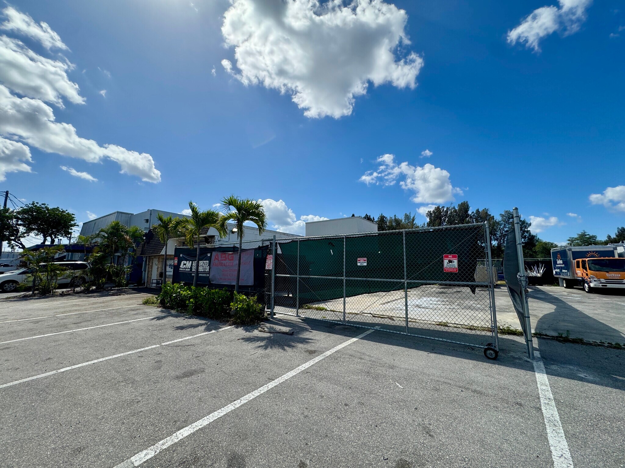 988 NW 51st Pl, Fort Lauderdale, FL à louer Photo principale– Image 1 sur 7