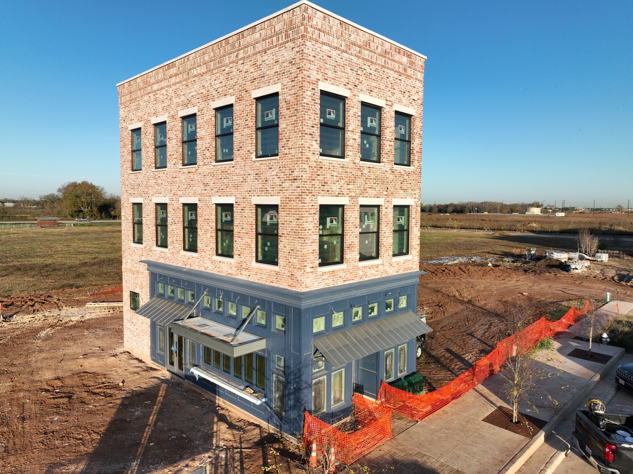 1241 Mercantile St, Richmond, TX à vendre Photo principale– Image 1 sur 13