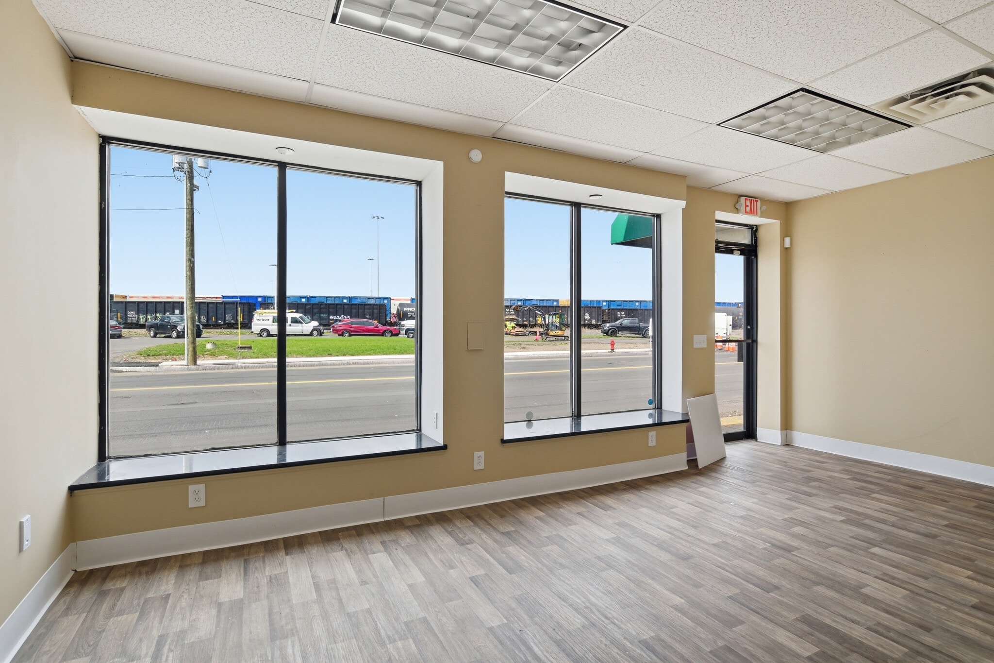 733-759 Memorial Ave, West Springfield, MA à louer Photo principale– Image 1 sur 11